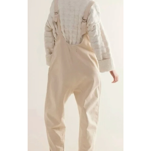 NEW FREE PEOPLE WE THE FREE IVORY HIGH ROLLER ONE PIECE JUMPSUIT SZ M - Picture 4 of 9